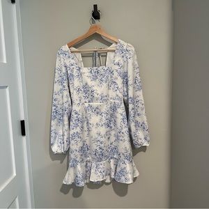 Forever21 Floral dress. Never worn. No tags.